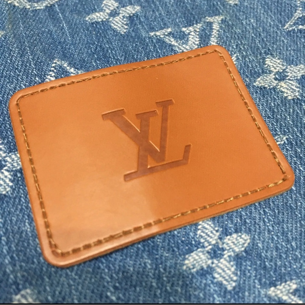 Louis V supreme baseball jersey (reserved) - Picture 4 of 7